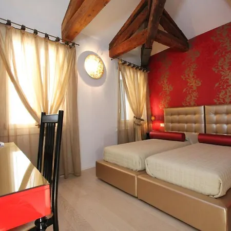 Rialto Apartment