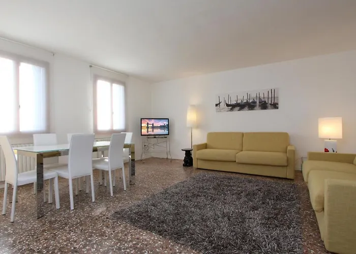 里亚托城市公寓 公寓 *