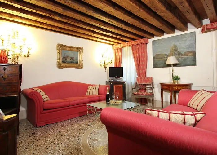 里亚托城市公寓